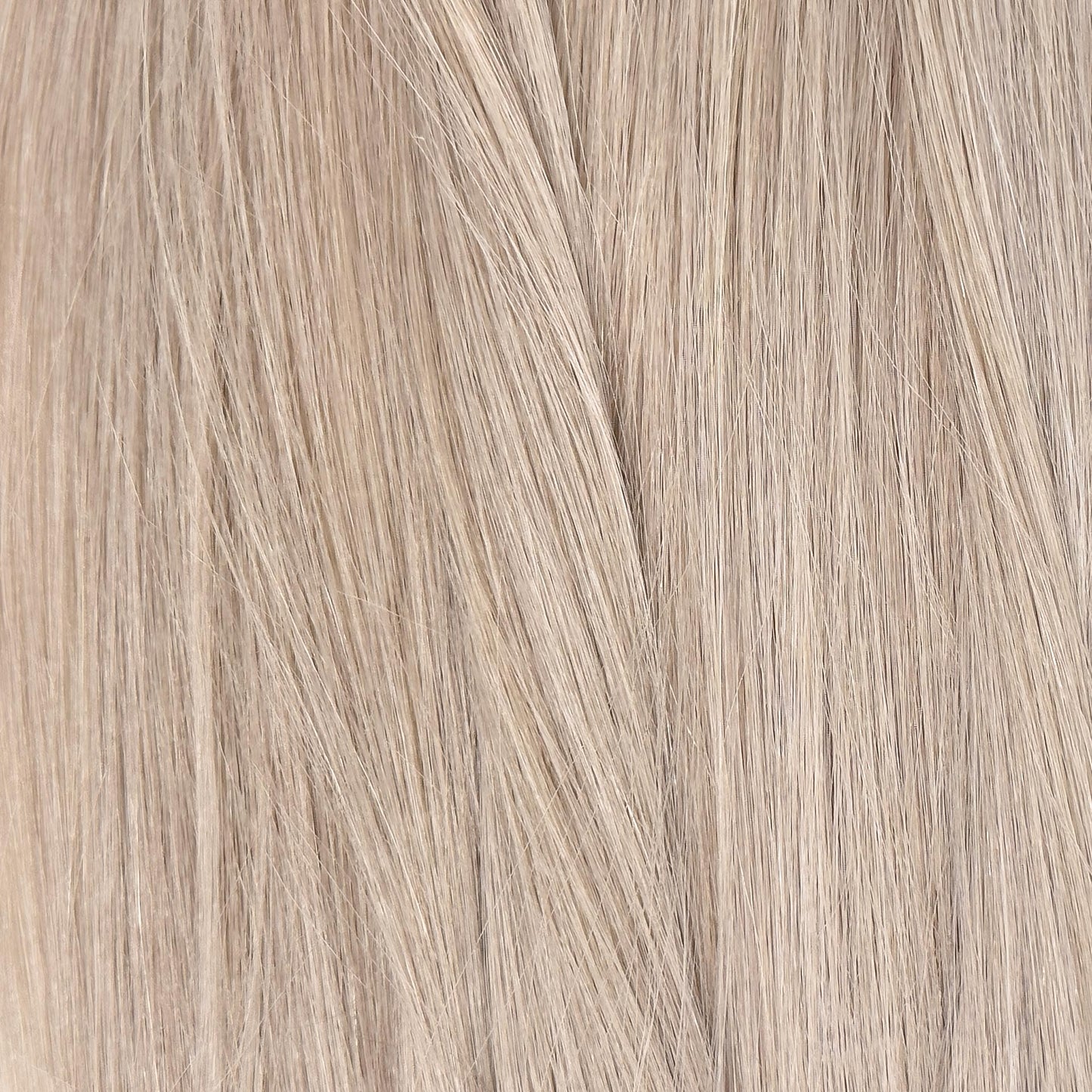 Tape-in Extensions – Farbe: Almond Macchiato