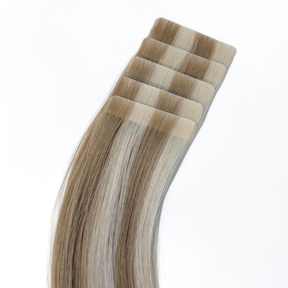 Tape-in Extensions – Farbe: Butterscotch