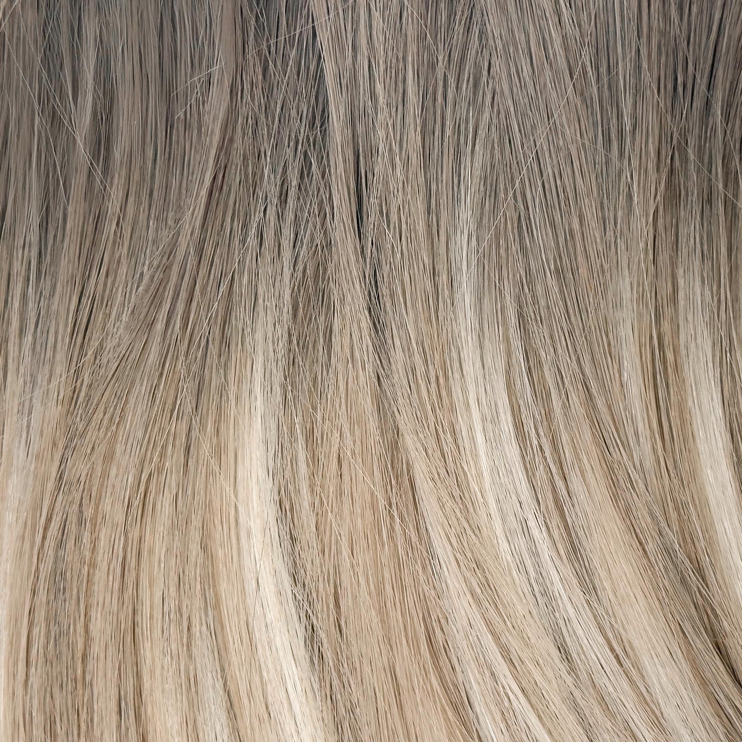 Tape-in Extensions – Farbe: Sugar Cookie