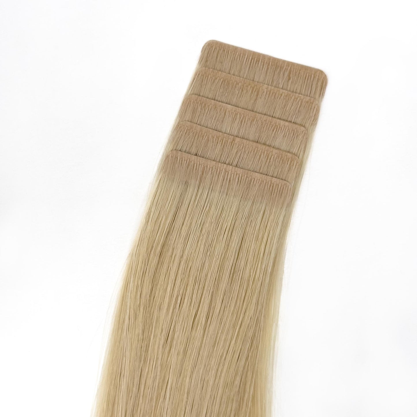 Tape-in Extensions – Farbe: Vanilla Crème