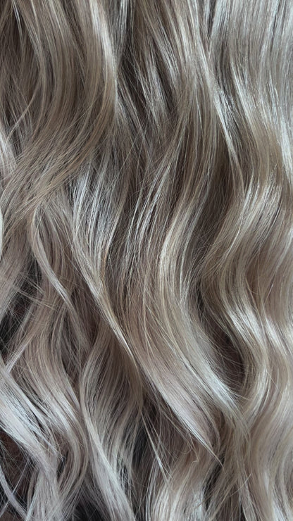 Tape-in Extensions – Farbe: Mixed Buttercream